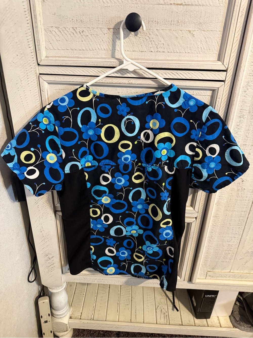 Cherokee Black Short Sleeve Top with Blue Floral & Ring Print